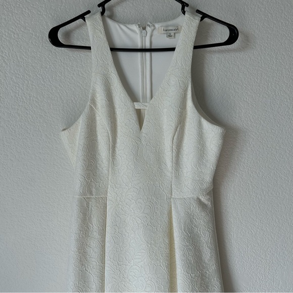 Francesca's Collections Off White V-Neck Bride, Semi, Formal Sheath Mini Dress - Picture 3 of 8